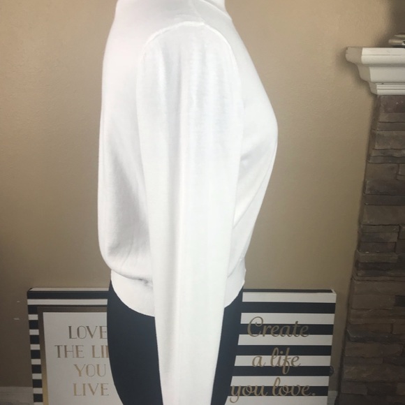 New vintage style Minnie Mouse Sweater SIze Sm, Lg - Picture 5 of 6